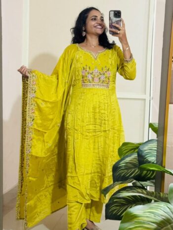SRIU744 Dola Silk